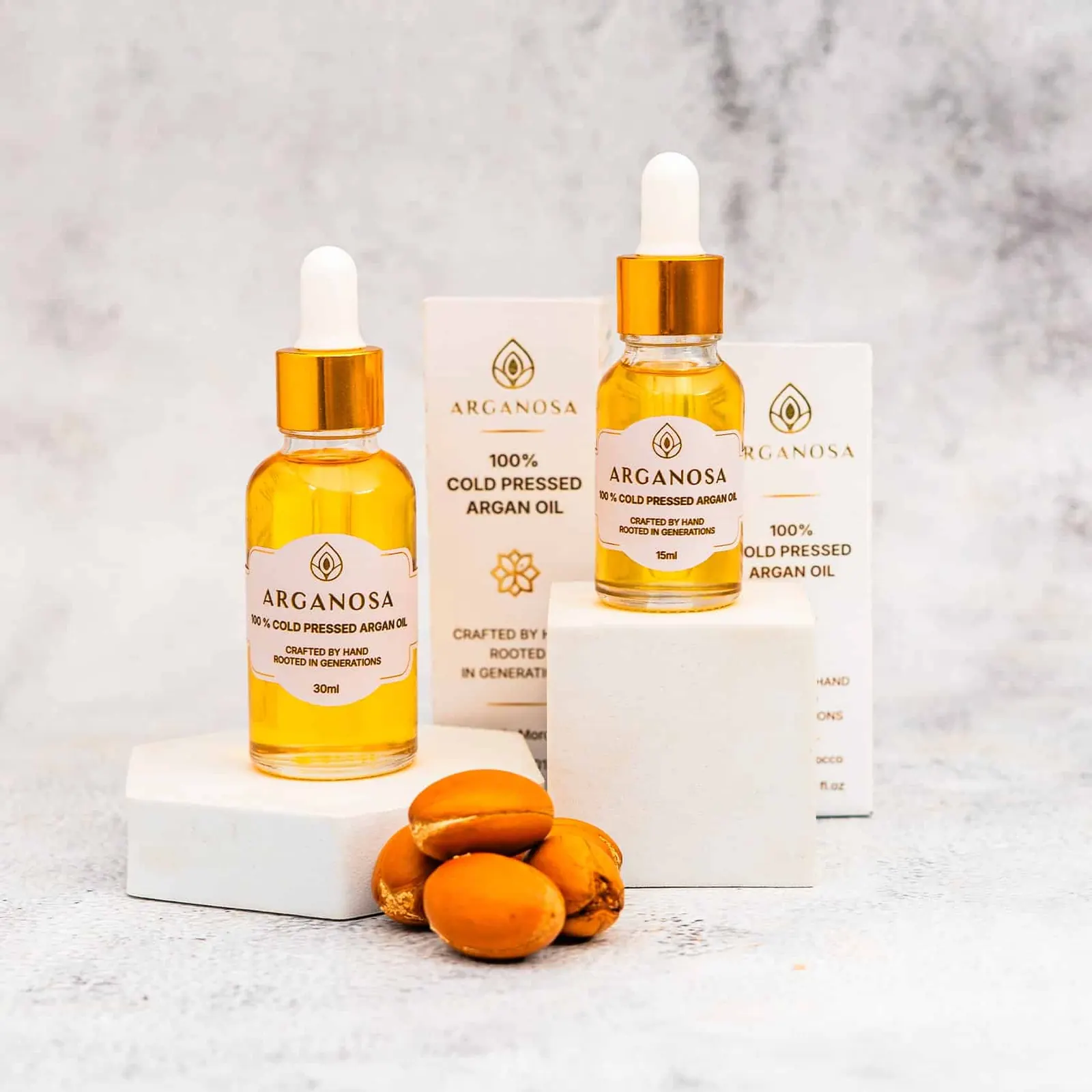 Arganosa 30 ml and 15 ml bottles
